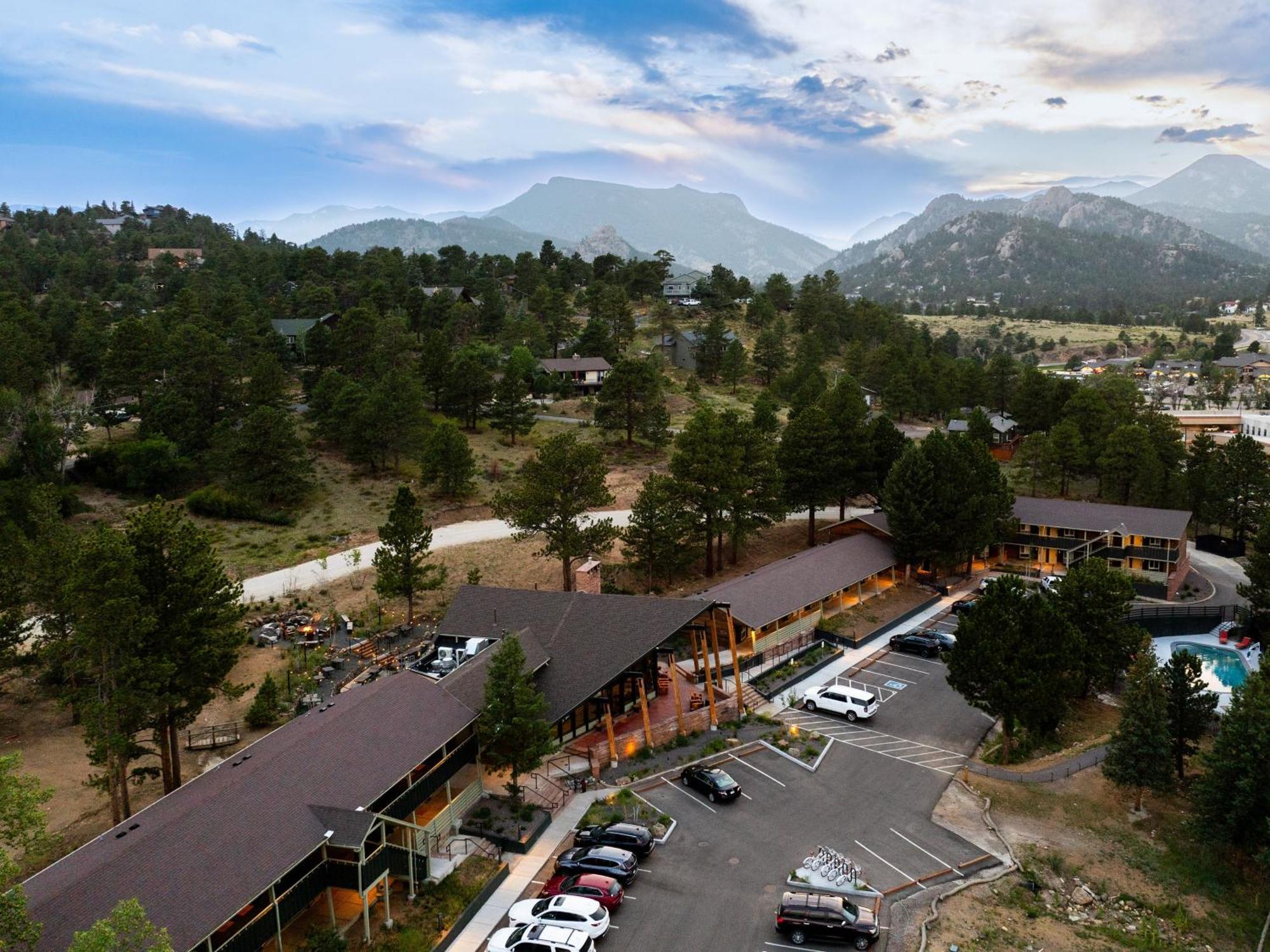 ホテル Trailborn Rocky Mountains エステス・パーク エクステリア 写真